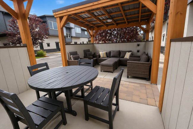 Community Patio Area - Chambers Lofts