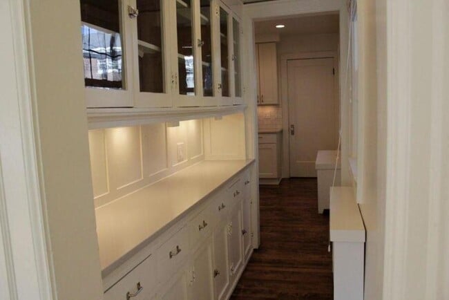 Building Photo - Shepard Townhomes