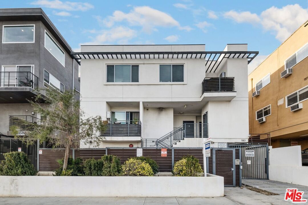 Foto principal - 1183 Crenshaw Blvd