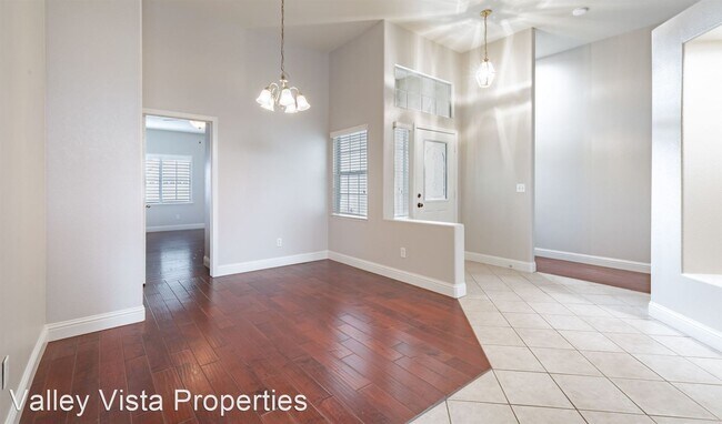 Foto del edificio - 4 br, 2 bath House - 2449 Prescott Ave.