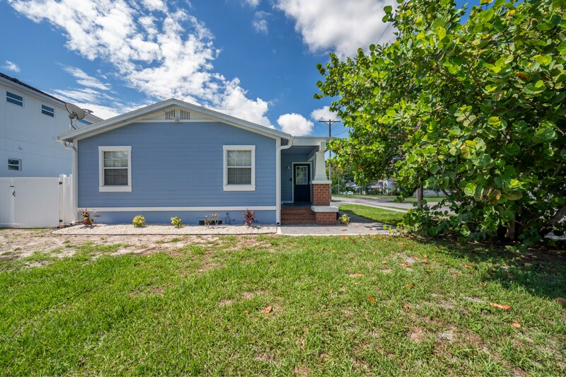 Foto principal - 2714 W Fig St