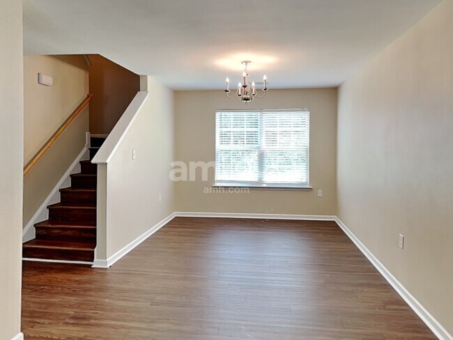 Building Photo - 9504 Eagle Feathers Drive
