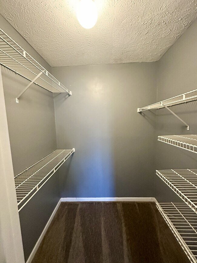 Foto del edificio - 8854 Eagleview Dr