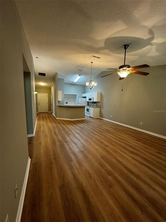 Building Photo - 12 Ullynn Pl