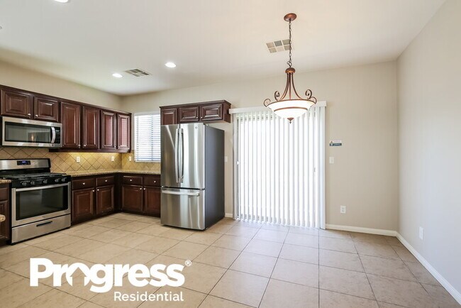 Building Photo - 5813 Black Sand Beach St