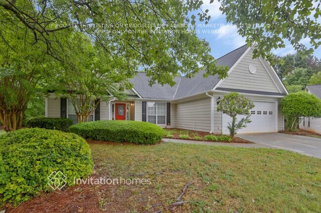 Foto del edificio - 735 Arbour Glenn Ct NW