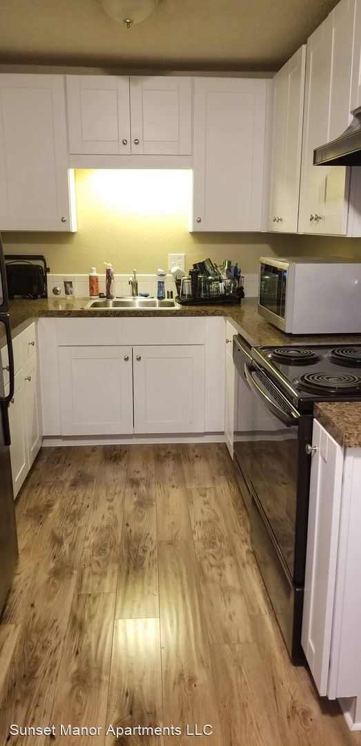 Foto del edificio - 6400 32nd Ave NW