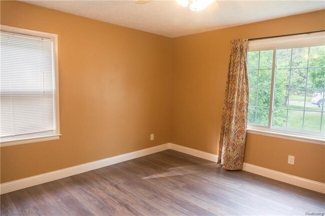 Foto del edificio - 45241 Brownell St