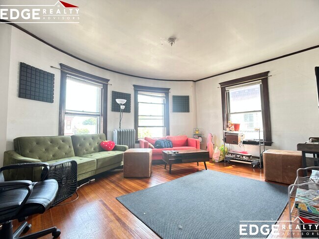 Foto del edificio - 335 Faneuil St