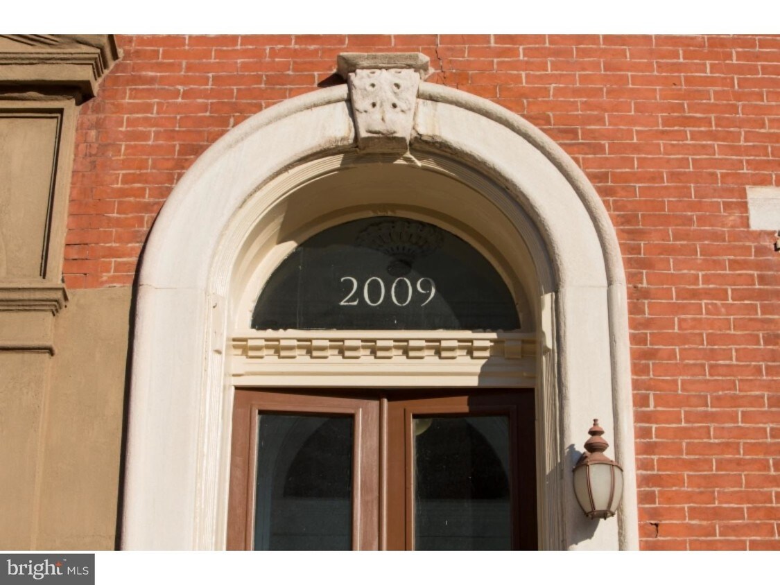 Primary Photo - 2009 Spring Garden St