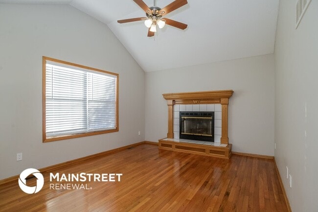 Building Photo - 1222 SW Windcrest Ct