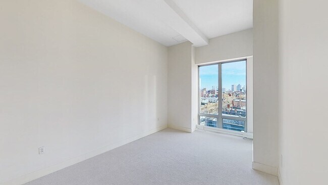 Building Photo - 359 Newbury St