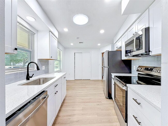 Foto del edificio - 850 Karen St