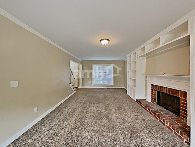 Building Photo - 2581 Douglas Lane