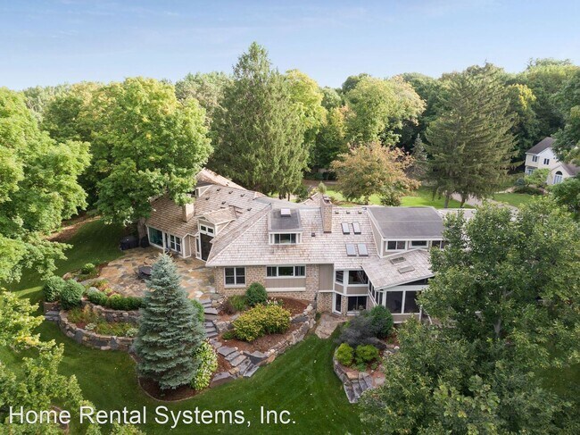 Foto del edificio - 6 br, 7 bath House - 7008 Dakota Avenue