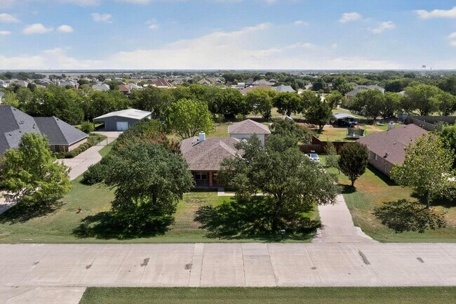 Building Photo - 920 Mason Ln