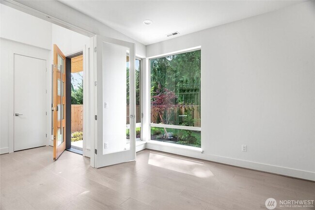 Foto del edificio - 8212 128th Ave NE