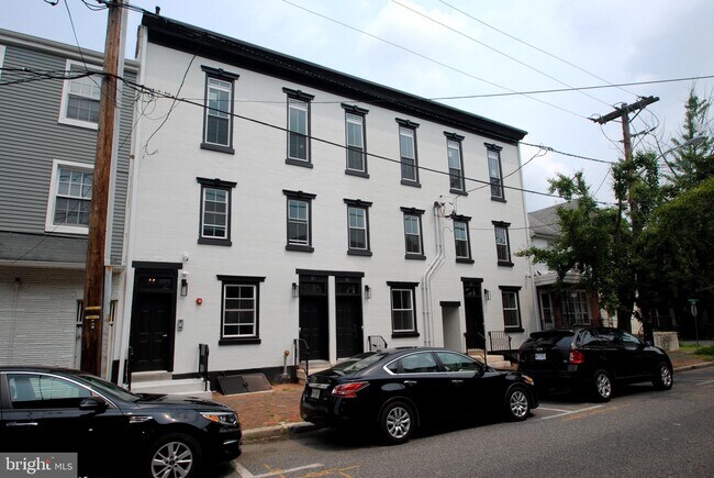 Foto del edificio - 23 E Union St