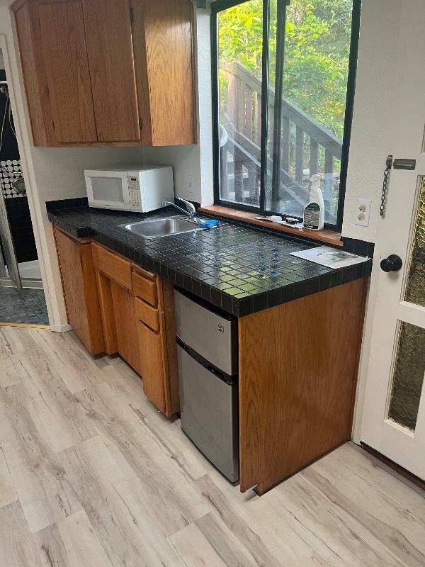 Building Photo - 2091 Sierra Way