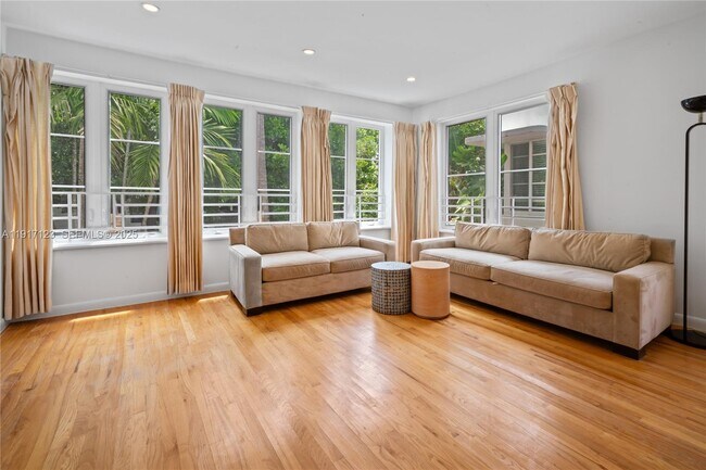 Foto del edificio - 1018 Meridian Ave