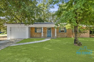 Building Photo - 2121 Alice Dr