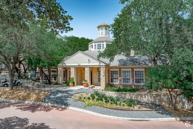 Exterior de la casa club - Village of Hampton Cove