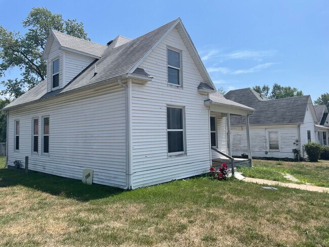 Foto del edificio - 3 bedroom single family home - Pictures co...