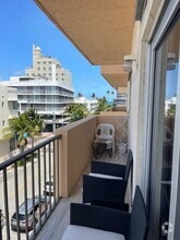 Building Photo - 1150 Collins Ave