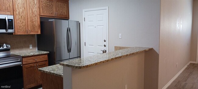 Building Photo - 2 br, 2 bath Duplex - 344 Arnold Drive A