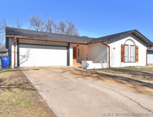 Foto principal - 10619 E 30th St