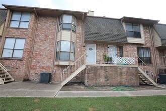 Building Photo - 2103 Place Rebecca Ln