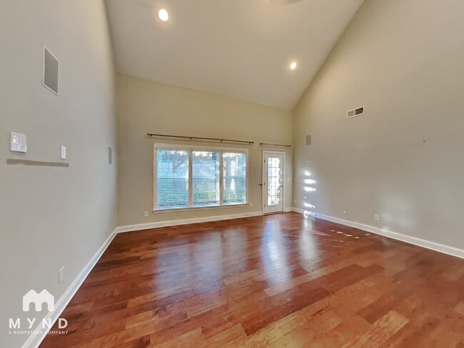 Foto del edificio - 5113 Pansley Dr