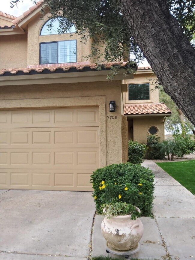 Foto del edificio - 7708 E Pepper Tree Ln