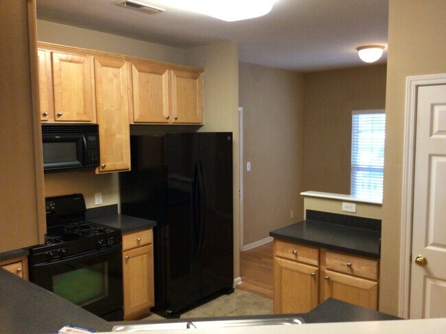 Foto del edificio - 555 Rockbridge Dr