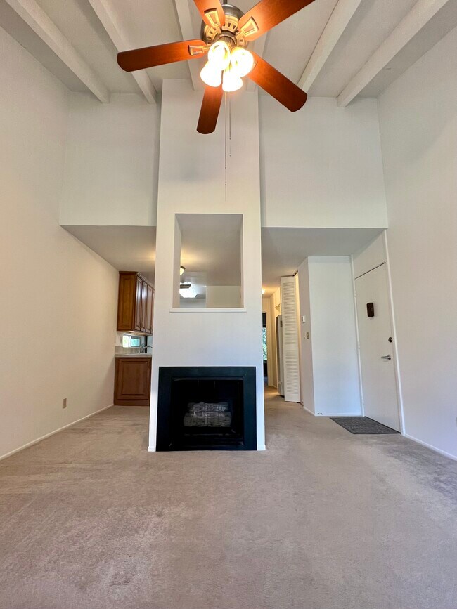 2734 Oak Rd Unit 120, Walnut Creek, CA 94597 Condo for Rent in Walnut