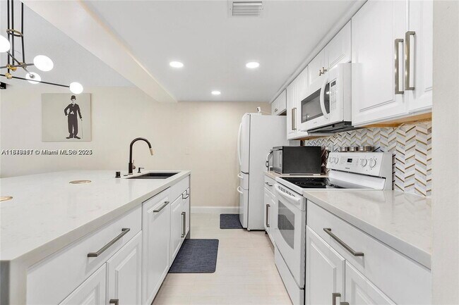Foto del edificio - 1281 W Fairway Rd