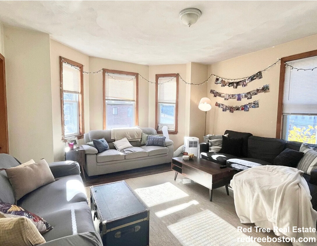 Foto principal - 203 Hillside St