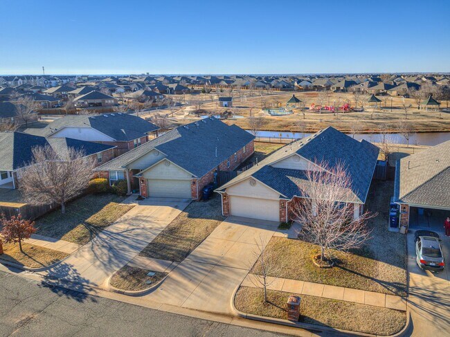 Photo - Updated home in Edmond + 3 bed + 2 bath