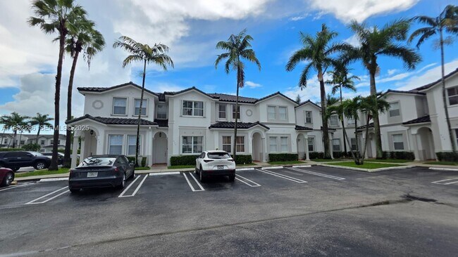 Foto del edificio - 5570 NW 107th Ave