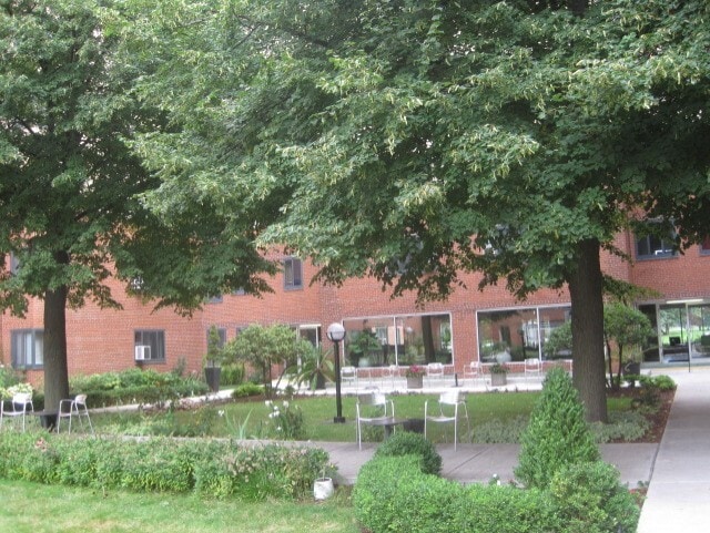 Photo - 5040 N Marine Dr Apartment