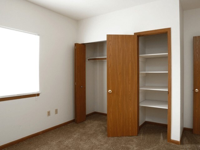 Foto del edificio - 2580 N Limestone St