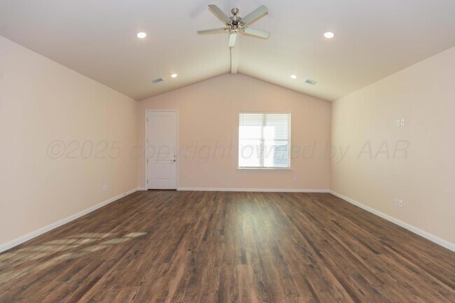 Building Photo - 7605 Beck Dr