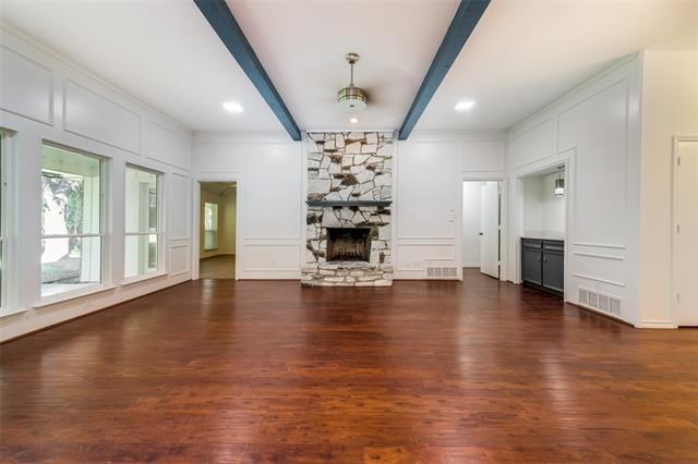 Building Photo - 308 Meadowcreek Rd