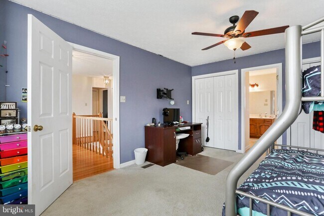 Building Photo - 104 Moss Ct