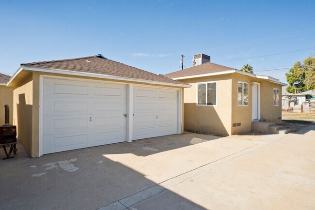 Foto del edificio - 322 Woodrow Ave.