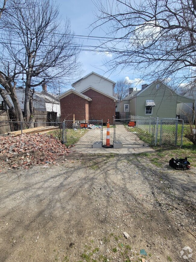 Building Photo - 126 N 26th St