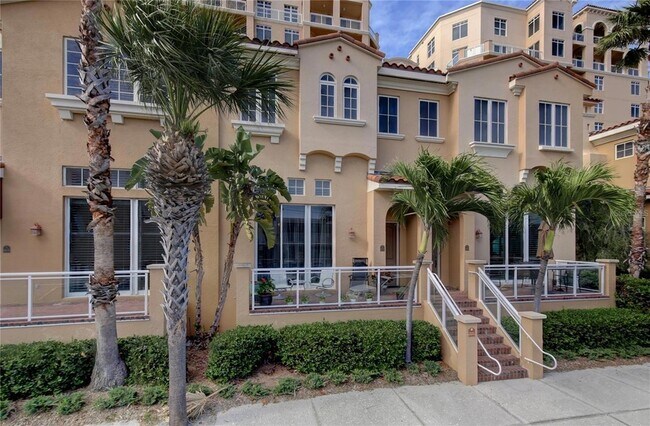 Foto del edificio - 505 Mandalay Ave