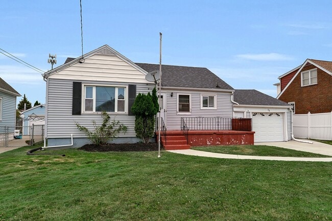 Building Photo - 76 Stearns Ave
