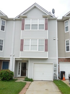 Building Photo - 662 Hunting Fields Rd