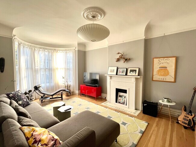 Foto del edificio - 740 Haight St